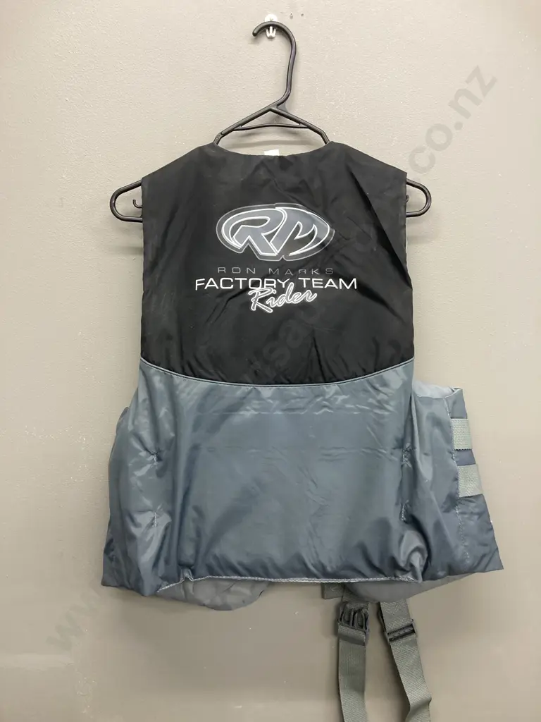 Ron Marks Factory Team Rider 3 Buckle Single Size Nylon Vest, Buoyancy Aid 50N, Black / Grey, Image 1++
